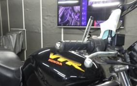 HONDA VTR 250 MC33
