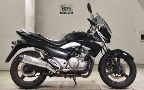SUZUKI GSR250