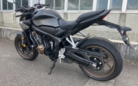 HONDA CB650R E-Clutch 2024 RH17