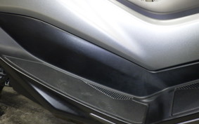 YAMAHA N-MAX 155 A 2014 SG50J