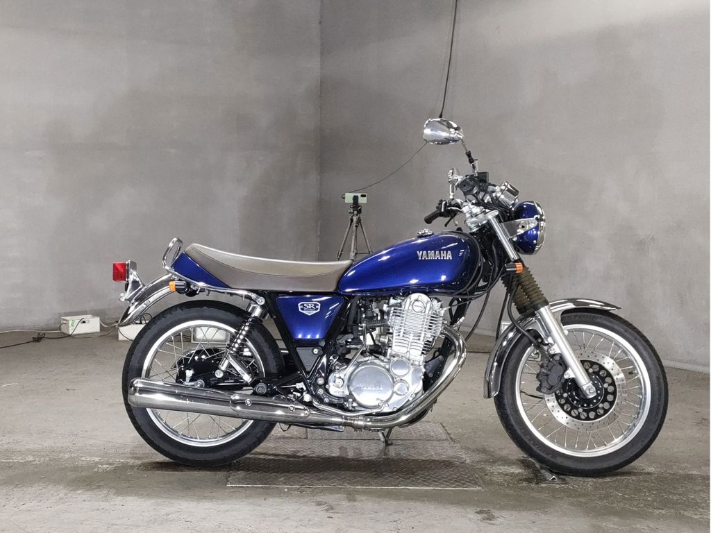 Фото Yamaha SR400 2021 с японского аукциона