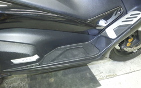 YAMAHA T-MAX 530 DX 2018 SJ15J