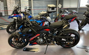BMW M1000R 2023 0E81