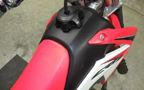 HONDA CRF125F JE03