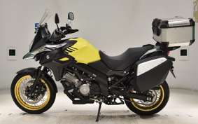 SUZUKI Vｽﾄﾛｰﾑ650A 2018 C733A