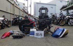 YAMAHA YZF-R6