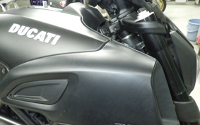 DUCATI DIAVEL 2014