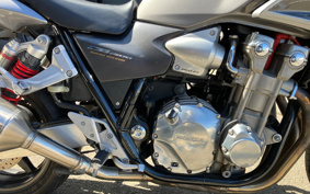 HONDA CB1300 SUPER  BOL DOR ABS 2007 SC54