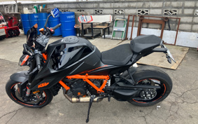 KTM 1290 SUPER DUKE-R 2020 V3940