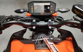 KTM 890 DUKE GP TU940