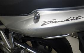 SUZUKI BANDIT 1200 2001 GV77A