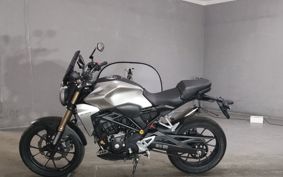 HONDA CB250R MC52