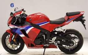 HONDA CBR600RR 2025 PC40