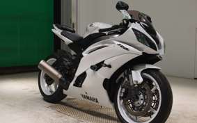 YAMAHA YZF-R6 2011