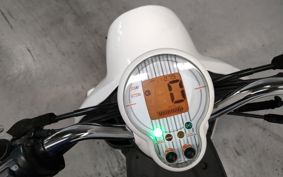 YAMAHA E- VINO  SY11J