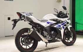 SUZUKI GSX250RA