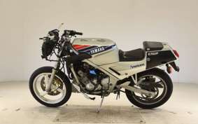 YAMAHA FZR250 2KR