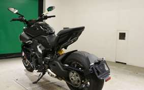 DUCATI DIAVEL V4 2023