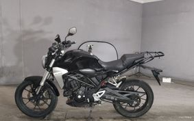 HONDA CB250R MC52