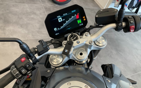 BMW F900R BASE 2024 0K11