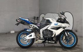 HONDA CBR600RR PC40