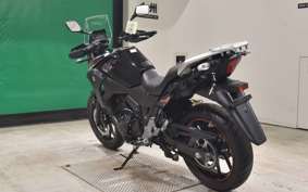 SUZUKI Vｽﾄﾛｰﾑ250A