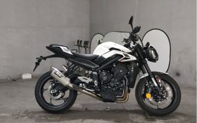 TRIUMPH TRIUMPH STREET TRIPLE R HDA604