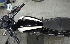 TRIUMPH BONNEVILLE T100 2011