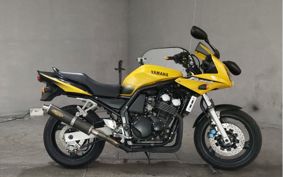 YAMAHA FZS600 FAZER 2003 RJ02