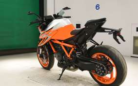 KTM 1290 SUPER DUKE R 2023