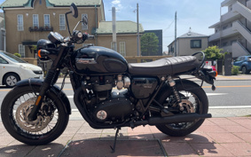 TRIUMPH  TRIUMPH  BONNEVILLE T120 BLACK  2024 DAD75H