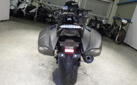 HONDA NM4 VULTUS -02 2015 RC82