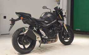 SUZUKI GSR750 A 2015