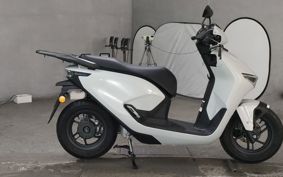HONDA CUV e EF18