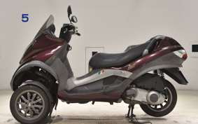 PIAGGIO MP3 250