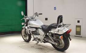HONDA MAGNA 250