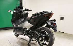 YAMAHA T-MAX 560 2026 SJ21J