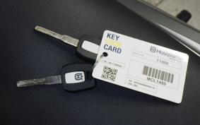 HUSQVARNA SVARTPILEN 250