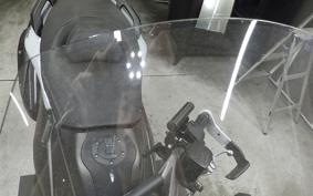 YAMAHA T-MAX 560 T 2025 SJ21J