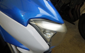 SUZUKI GSR250