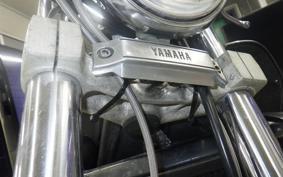 YAMAHA VMAX 2000