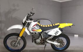 SUZUKI DR250R SJ45A