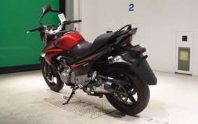 SUZUKI GSR250