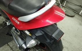 SUZUKI GSR250 2018
