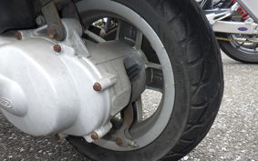 VESPA LX50 2T