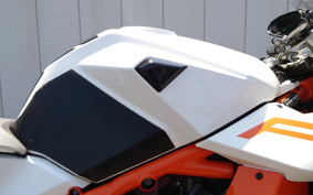 KTM 1190 RC8 R 2014 VR440