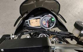 TRIUMPH STREET TRIPLE R TMD416