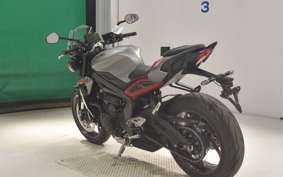 TRIUMPH STREET TRIPLE R 2021