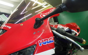 HONDA CBR600RR GEN 2 2006 PC37
