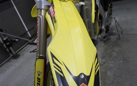 SUZUKI RM-Z250 2022